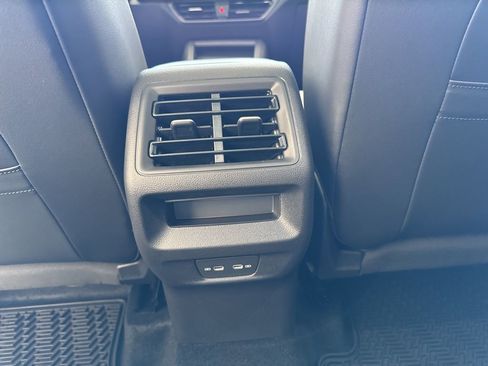 New 2026 Volkswagen Tiguan SE AWD/4WD image 36