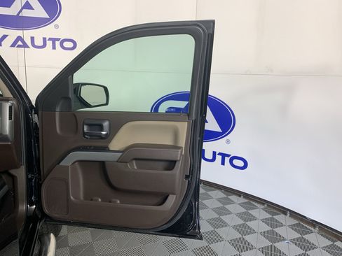 Used 2018 Chevrolet Silverado 1500 LT w/ All Star Edition image 35