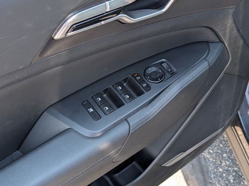 Used 2026 Kia Sportage EX FWD image 19