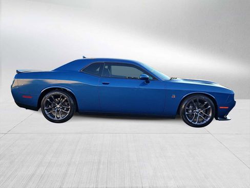 Used 2022 Dodge Challenger R/T Scat Pack image 9
