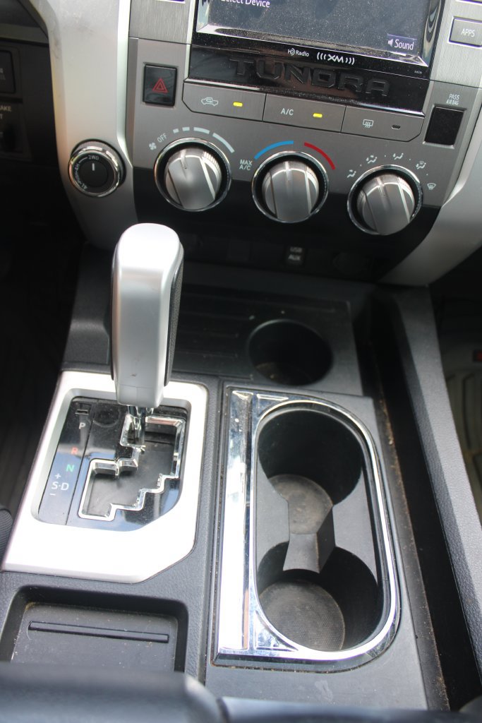 Used 2019 Toyota Tundra SR5 w/ SR5 Upgrade Package AWD/4WD image 29