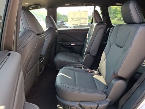 New 2026 Lexus TX 500h AWD w/ Technology Package image 6