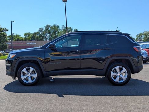 Used 2020 Jeep Compass Latitude w/ Cold Weather Group AWD/4WD image 8
