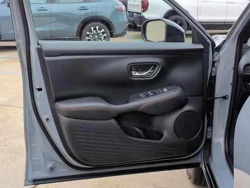 Certified 2024 Honda HR-V Sport image 12