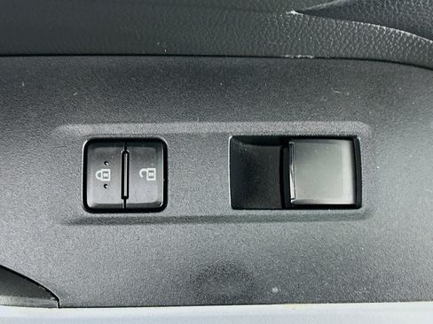 Used 2023 Toyota RAV4 LE image 28