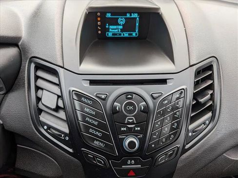 Used 2016 Ford Fiesta SE image 13