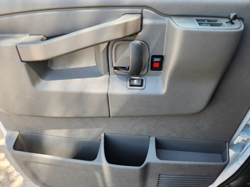 New 2025 Chevrolet Express 2500 w/ Driver Convenience Package image 25