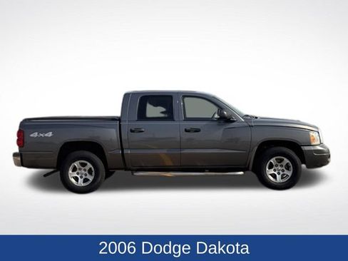 Used 2006 Dodge Dakota SLT AWD/4WD image 2