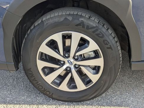 Used 2025 Subaru Outback Premium image 29