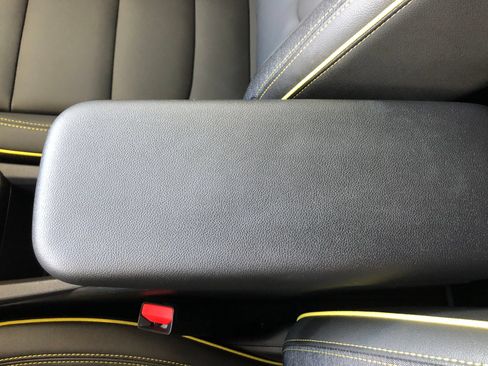 Used 2025 Chevrolet TrailBlazer ACTIV w/ Convenience Package FWD image 23