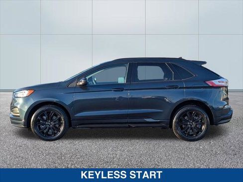 Used 2022 Ford Edge SE w/ Black Appearance Package AWD/4WD image 2