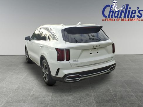 Used 2023 Kia Sorento SX Prestige w/ Panoramic Sunroof Package AWD/4WD image 5