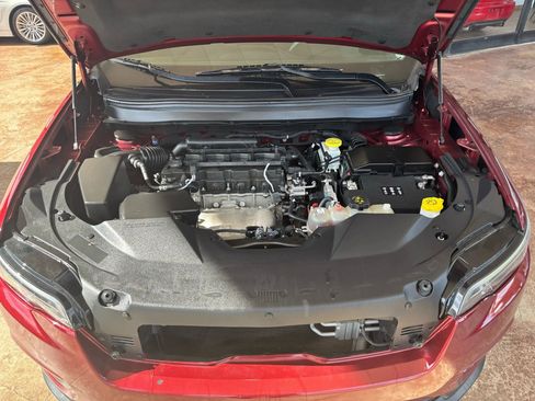 Used 2019 Jeep Cherokee Latitude w/ Popular Appearance Group image 27