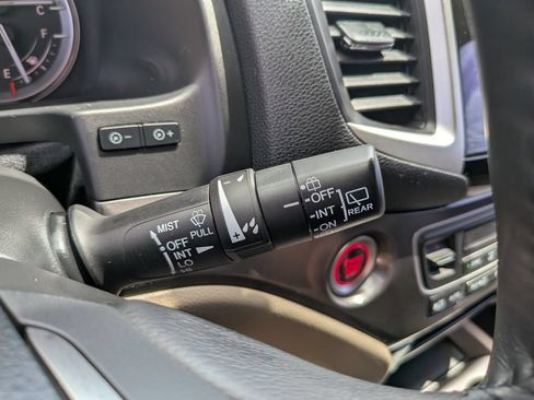 Used 2018 Honda Pilot EX-L image 35