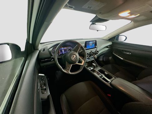 Used 2024 Nissan Sentra SR FWD image 18