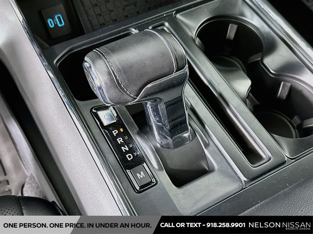 Used 2023 Ford F150 Lariat w/ FX4 Off-Road Package AWD/4WD image 17