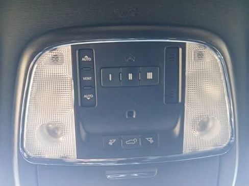 Used 2018 Jeep Grand Cherokee Trailhawk AWD/4WD image 26