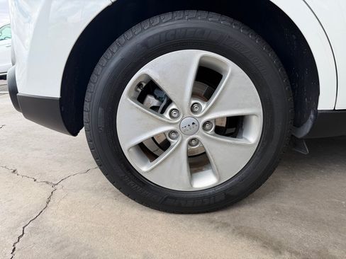 Used 2016 Kia Soul FWD image 53