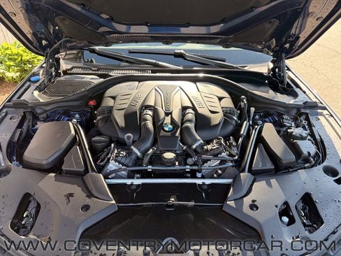 Used 2018 BMW M550i xDrive AWD/4WD image 13