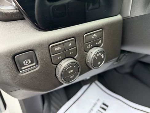 New 2026 Chevrolet Silverado 1500 LT image 7