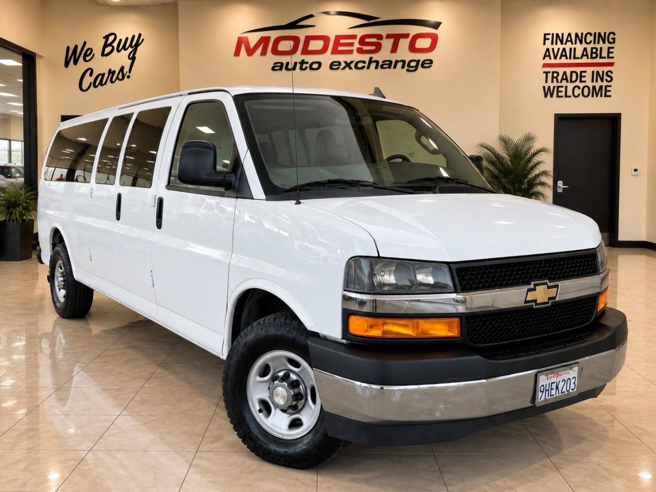 Used 2019 Chevrolet Express 3500 LT w/ LT Preferred Equipment Group RWD image 1