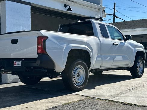 Certified 2025 Toyota Tacoma SR image 4