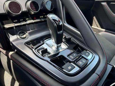 Used 2021 Jaguar F-TYPE R AWD/4WD image 21