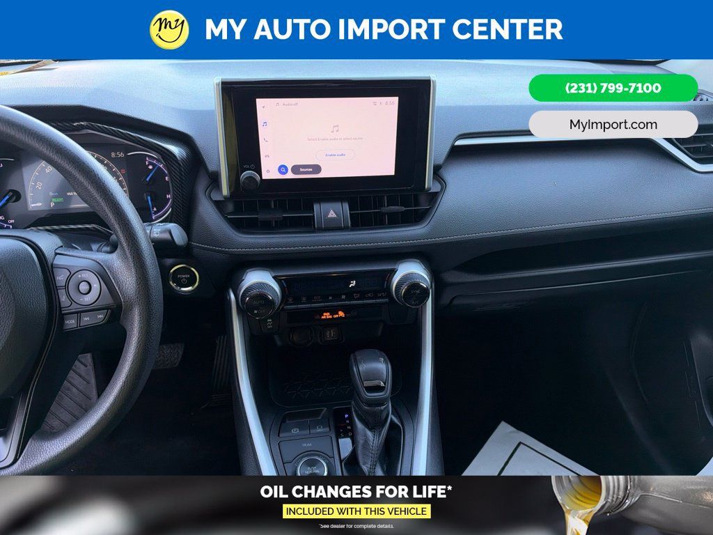 Used 2024 Toyota RAV4 AWD Hybrid image 16