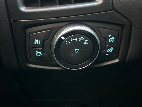 Used 2018 Ford Focus ST image 40