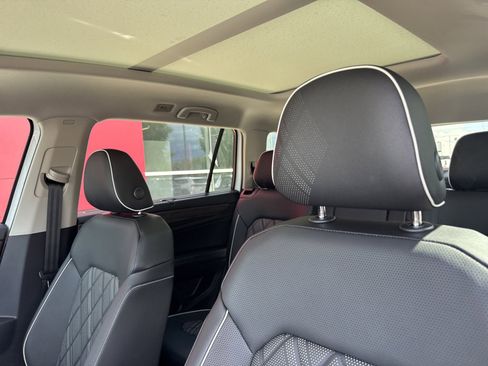 New 2026 Volkswagen Atlas SEL Premium R-Line AWD/4WD image 17