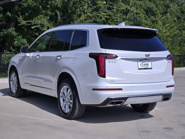Used 2024 Cadillac XT6 Luxury w/ LPO, Floor Liner Package AWD/4WD image 6
