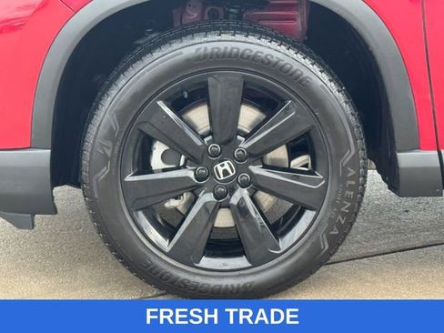 Certified 2025 Honda Pilot Black Edition image 7