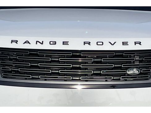 Used 2023 Land Rover Range Rover Long Wheelbase SE AWD/4WD image 47
