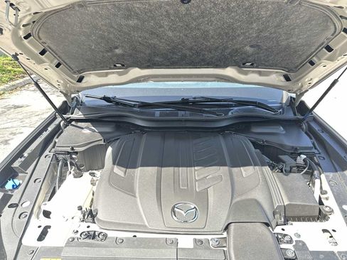 Used 2026 MAZDA CX-90 3.3 Turbo w/ Preferred Package AWD/4WD image 13