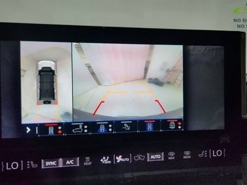 Used 2025 GMC Hummer EV 3X w/ LPO, Illumination Package AWD/4WD image 47