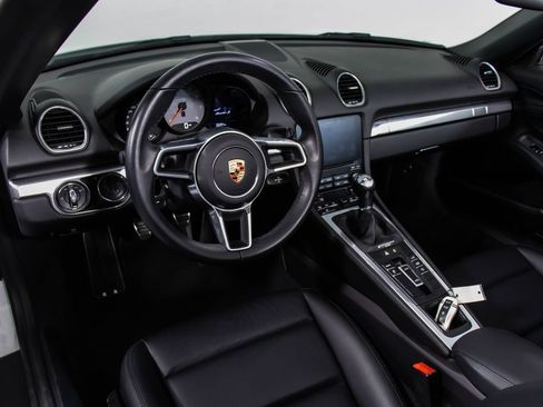 Used 2024 Porsche 718 Boxster S RWD image 37