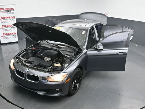Used 2013 BMW 328i Sedan RWD image 40