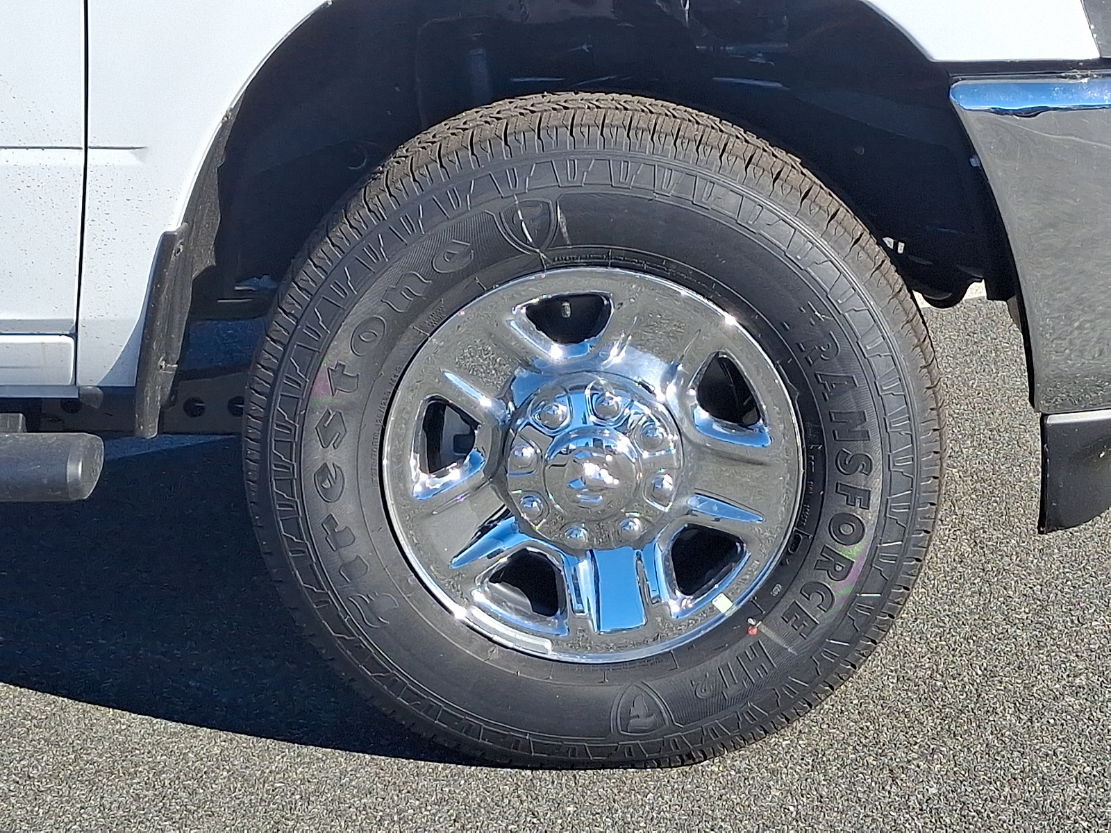 New 2027 RAM 3500 Tradesman AWD/4WD image 5