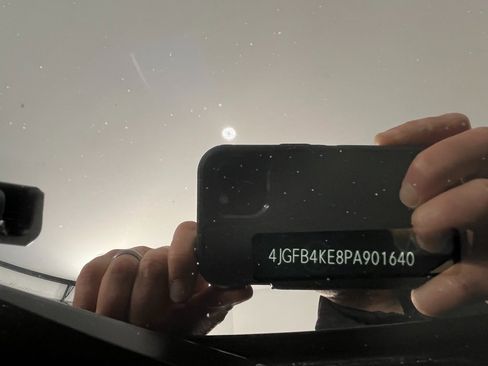 Used 2023 Mercedes-Benz GLE 350 4MATIC image 34