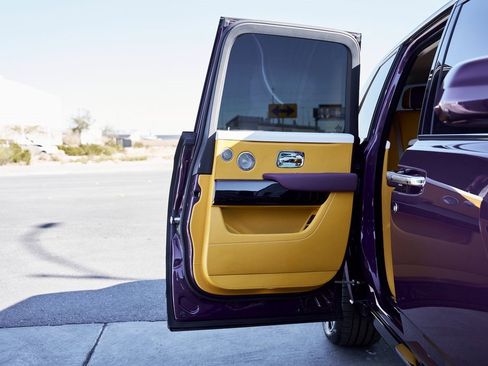 Used 2025 Rolls-Royce Cullinan image 23