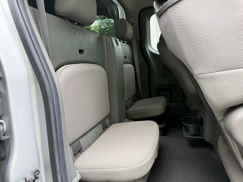 Used 2011 Nissan Frontier S w/ S Preferred Pkg RWD image 33