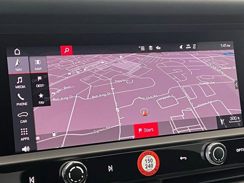 Used 2026 Porsche Macan image 13