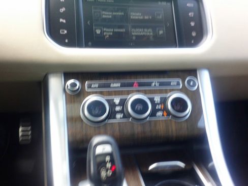 Used 2016 Land Rover Range Rover Sport Supercharged image 34