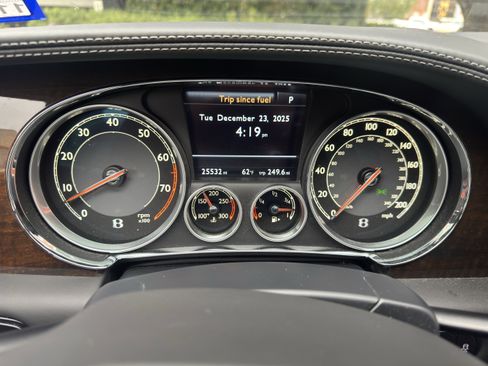 Used 2014 Bentley Continental GT image 8