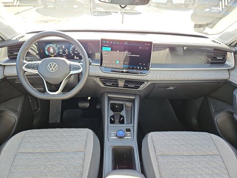 New 2025 Volkswagen Tiguan S image 7