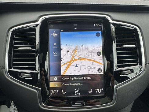 Used 2016 Volvo XC90 T8 Inscription w/ Vision Package image 21