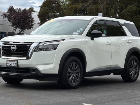 Certified 2023 Nissan Pathfinder S image 8