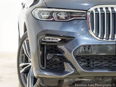 Used 2020 BMW X7 xDrive40i w/ M Sport Package AWD/4WD image 6