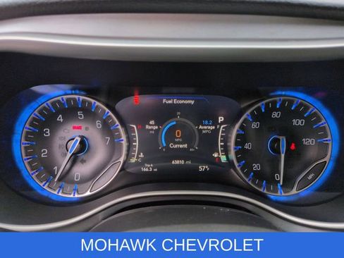 Used 2022 Chrysler Pacifica Touring-L w/ S Appearance Package AWD/4WD image 13