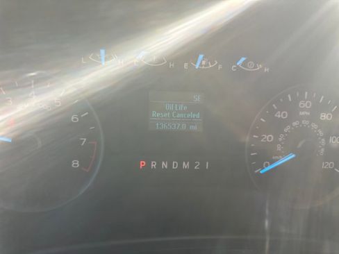 Used 2018 Ford F150 XLT image 9